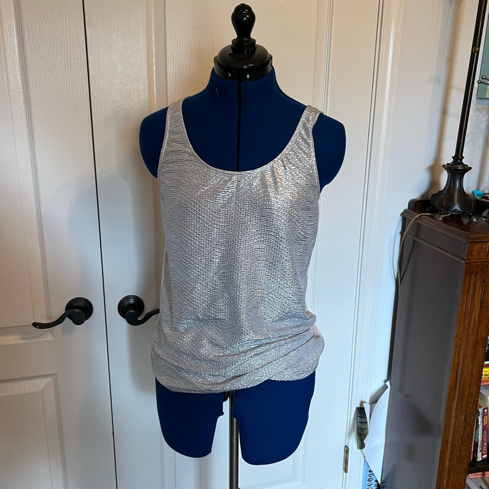 EXPRESS✨Shiny Silver and White Back Crew Neck Tank Top Size Small